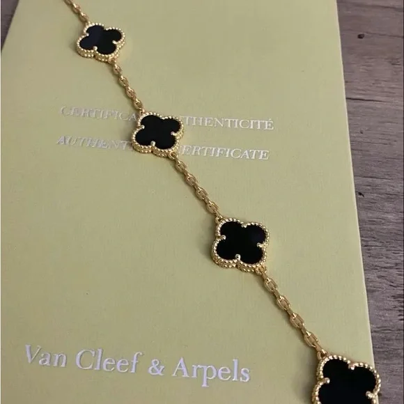 VC&A Alhambra Bracelet – Black Onyx {Full Set} - Picture 3 of 4